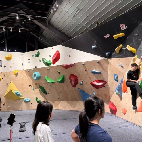 bouldering